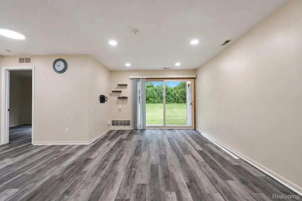 42739 Lilley Pointe Drive Canton Charter Township MI 48187