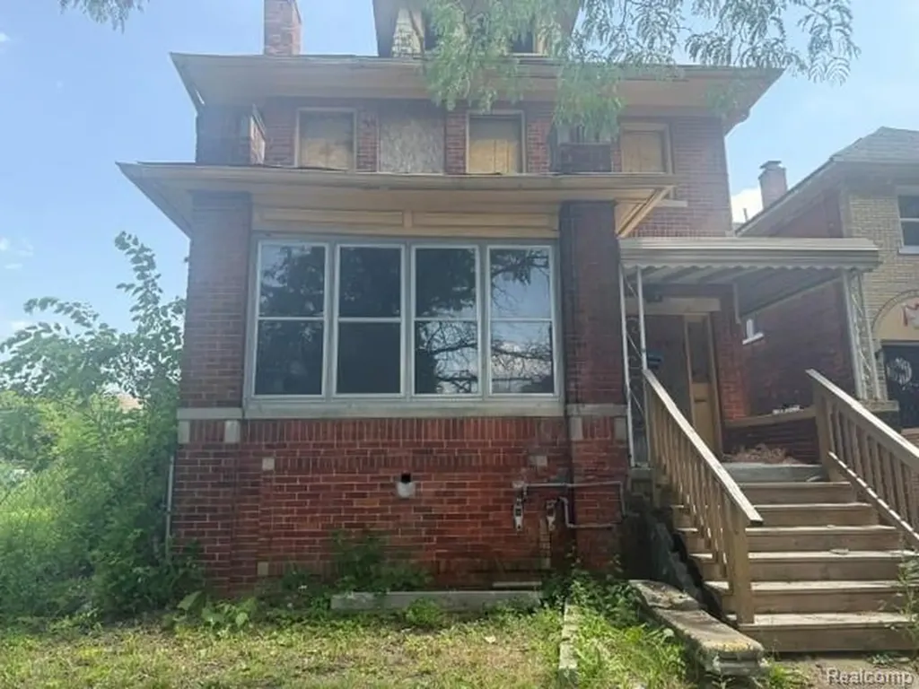 2295 Gladstone Street Detroit City MI 48206