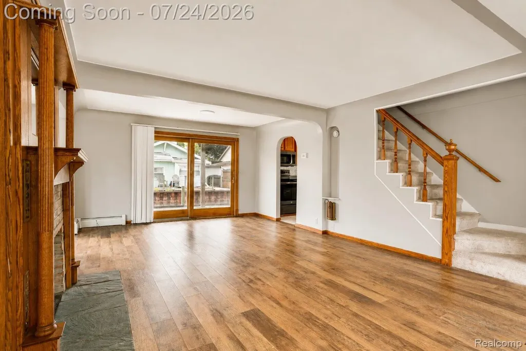 22464 Beach Street St. Clair Shores City MI 48081