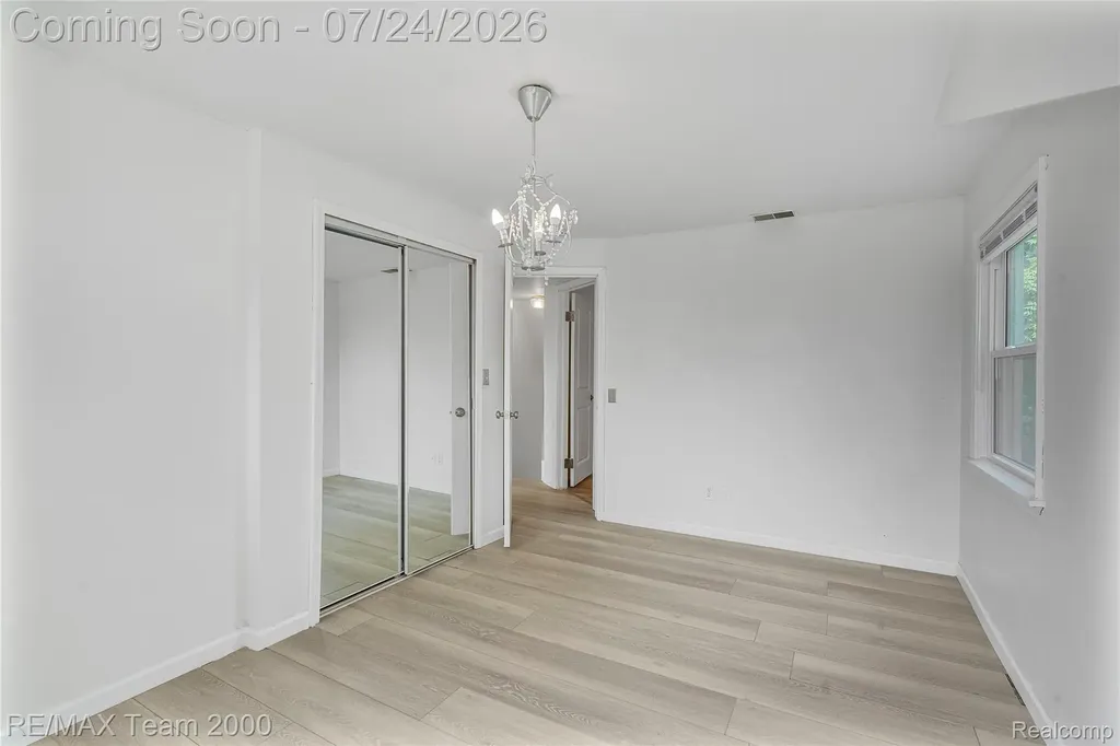 19615 Eastwood Drive Harper Woods City MI 48225