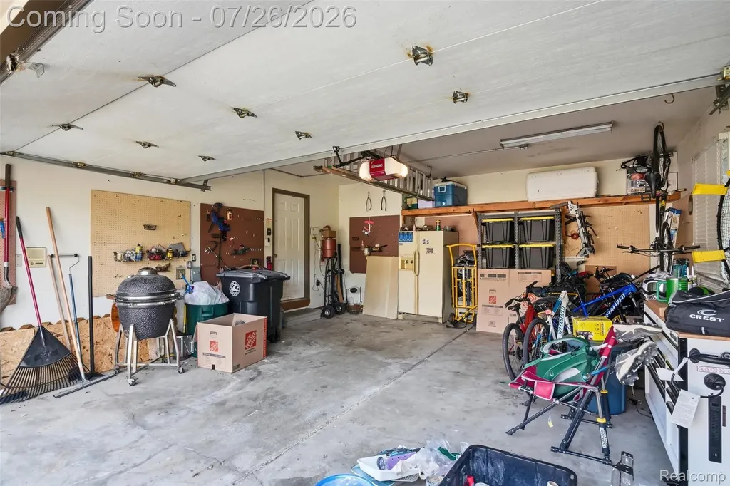 34678 Pembroke Avenue Livonia City MI 48152