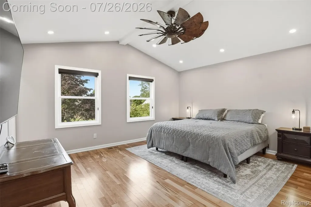 34678 Pembroke Avenue Livonia City MI 48152