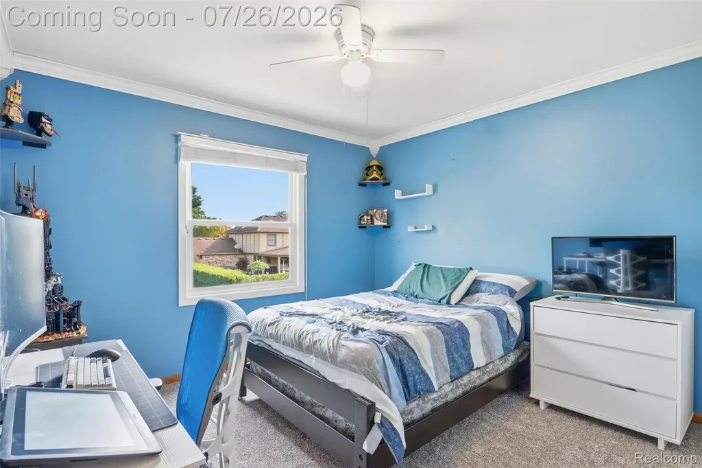 34678 Pembroke Avenue Livonia City MI 48152