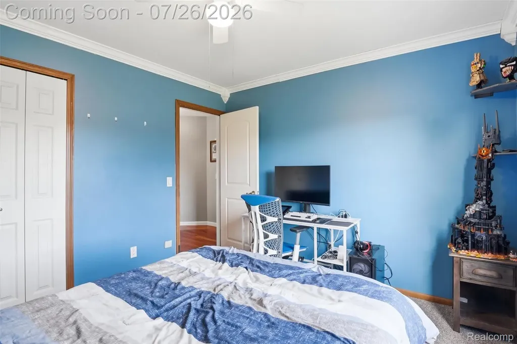34678 Pembroke Avenue Livonia City MI 48152