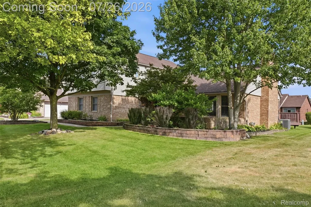 34678 Pembroke Avenue Livonia City MI 48152