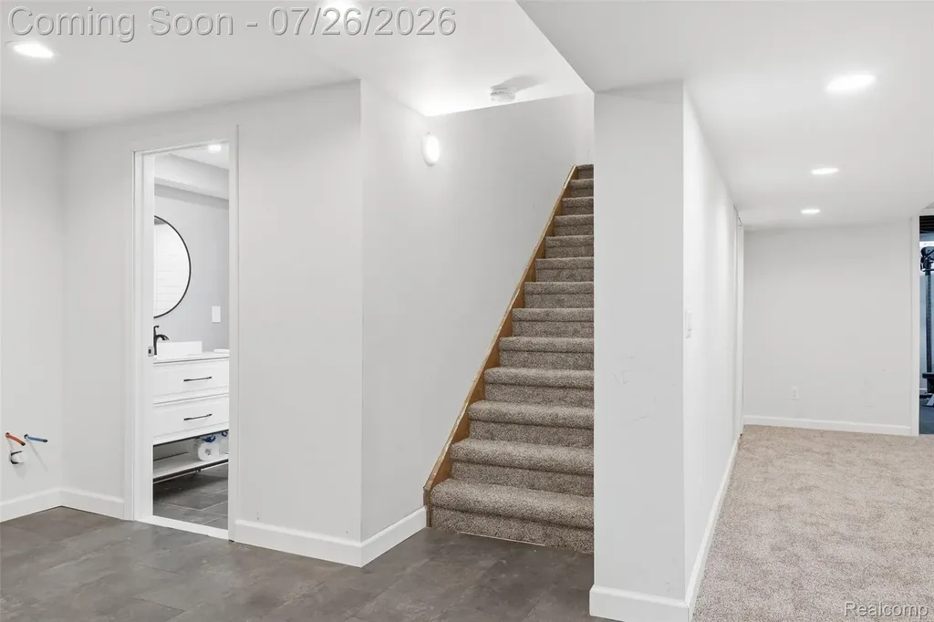 34678 Pembroke Avenue Livonia City MI 48152