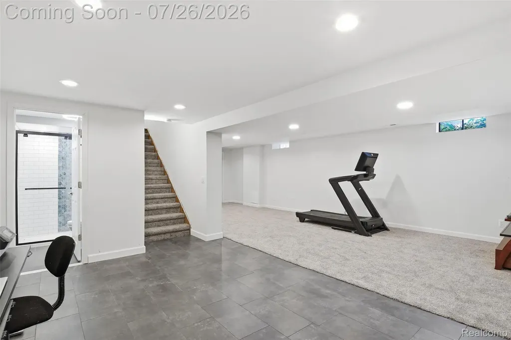34678 Pembroke Avenue Livonia City MI 48152