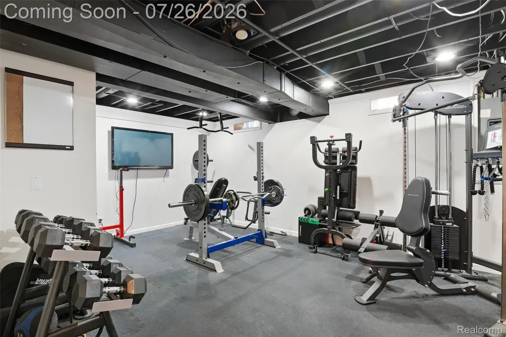 34678 Pembroke Avenue Livonia City MI 48152