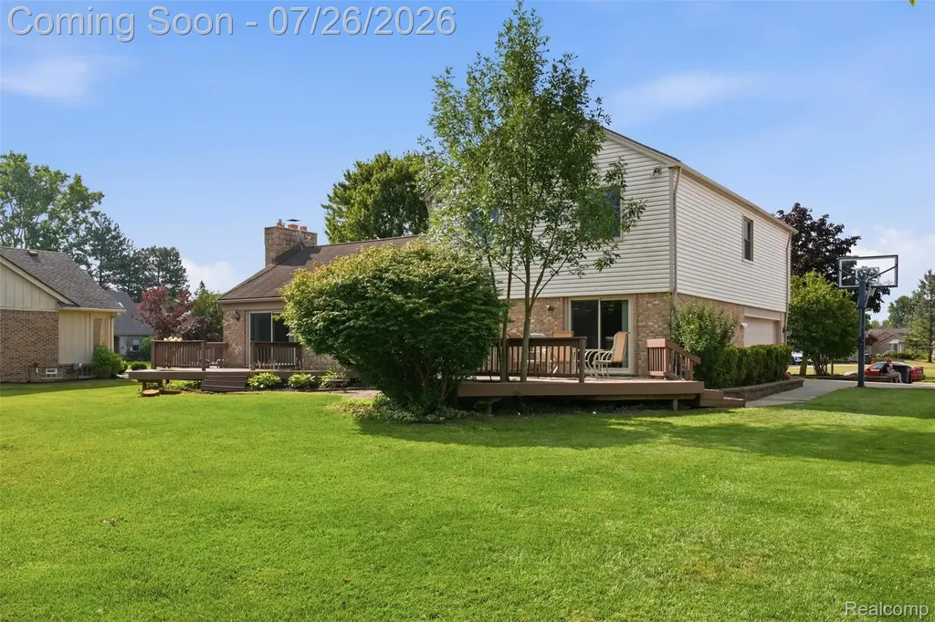 34678 Pembroke Avenue Livonia City MI 48152