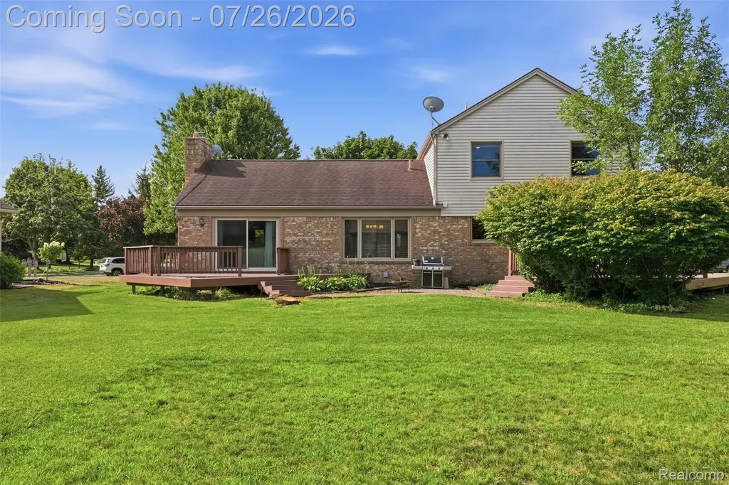 34678 Pembroke Avenue Livonia City MI 48152