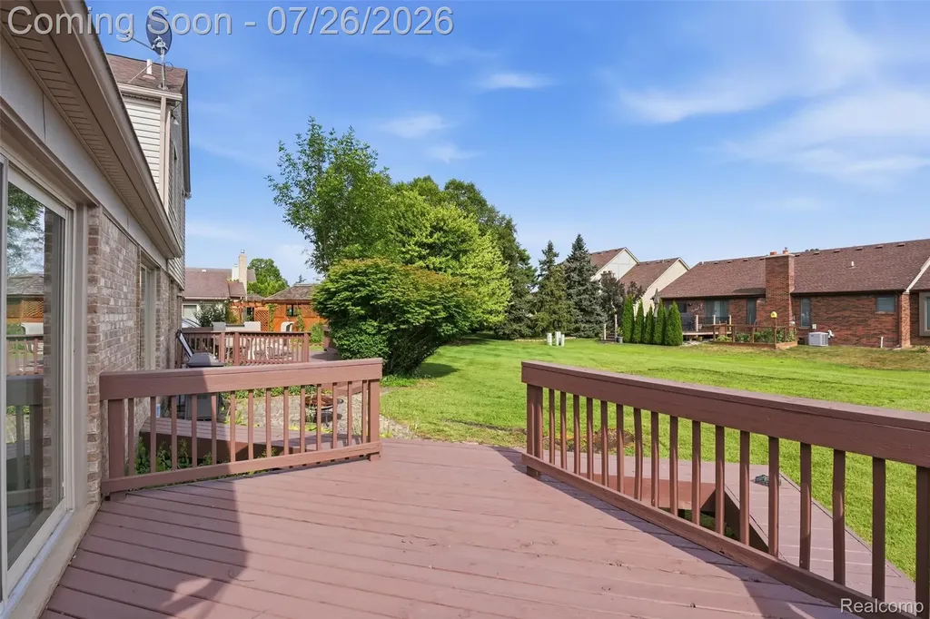 34678 Pembroke Avenue Livonia City MI 48152