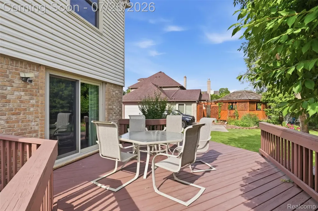 34678 Pembroke Avenue Livonia City MI 48152