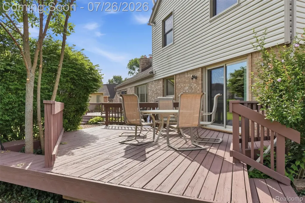 34678 Pembroke Avenue Livonia City MI 48152