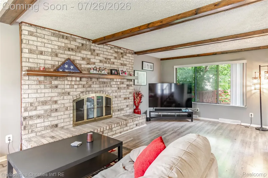 1317 S Williams Lake Road Waterford Charter Township MI 48327