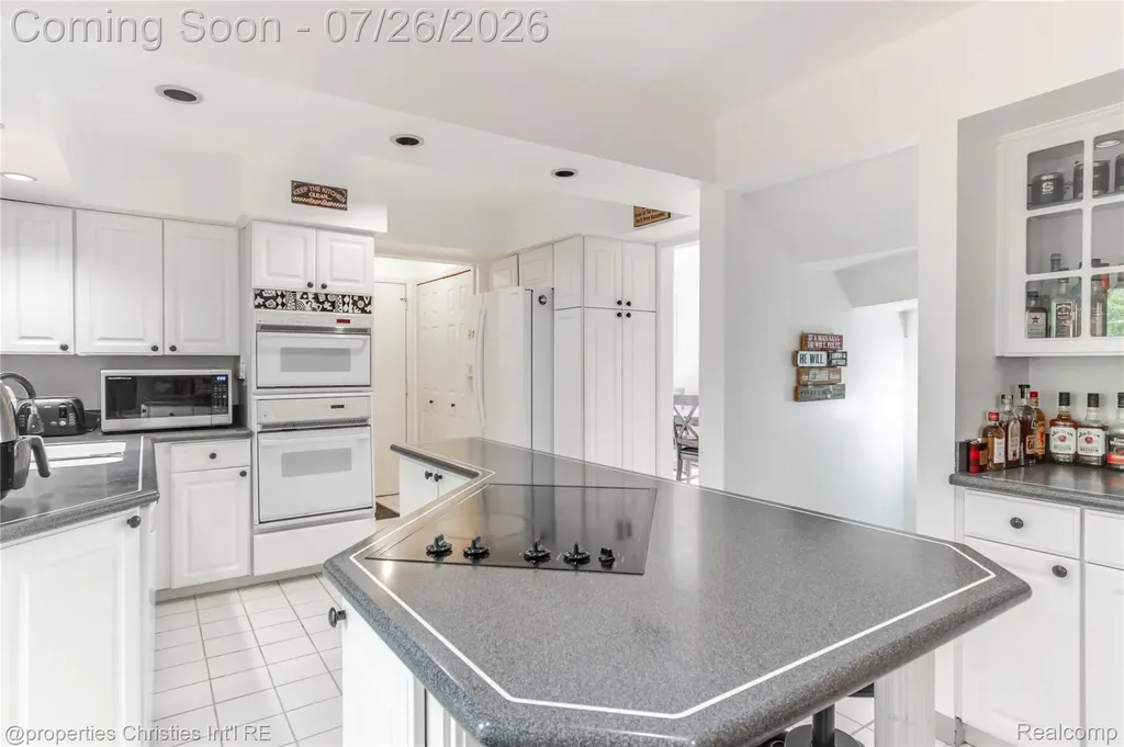 1317 S Williams Lake Road Waterford Charter Township MI 48327