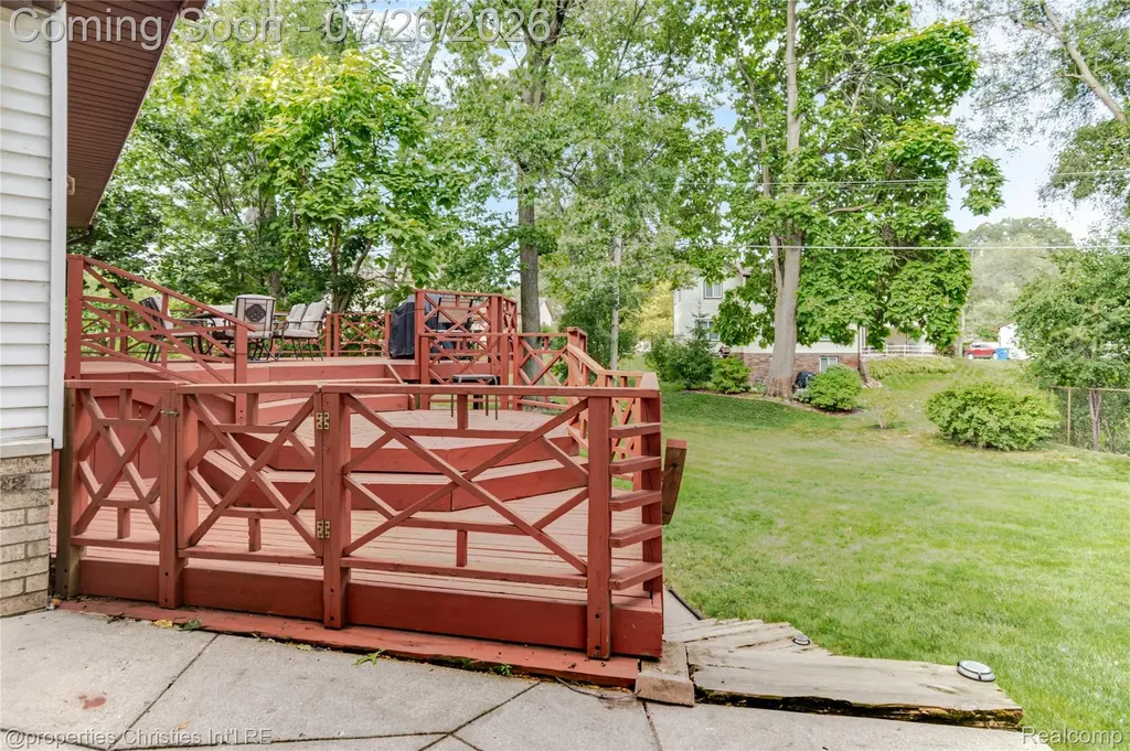 1317 S Williams Lake Road Waterford Charter Township MI 48327