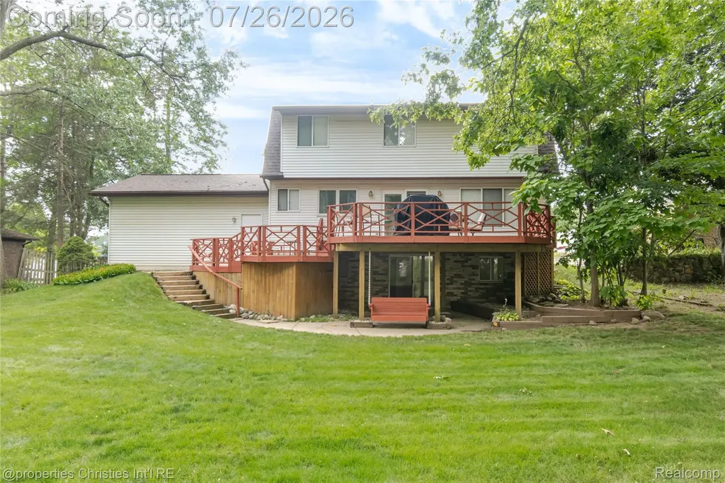 1317 S Williams Lake Road Waterford Charter Township MI 48327