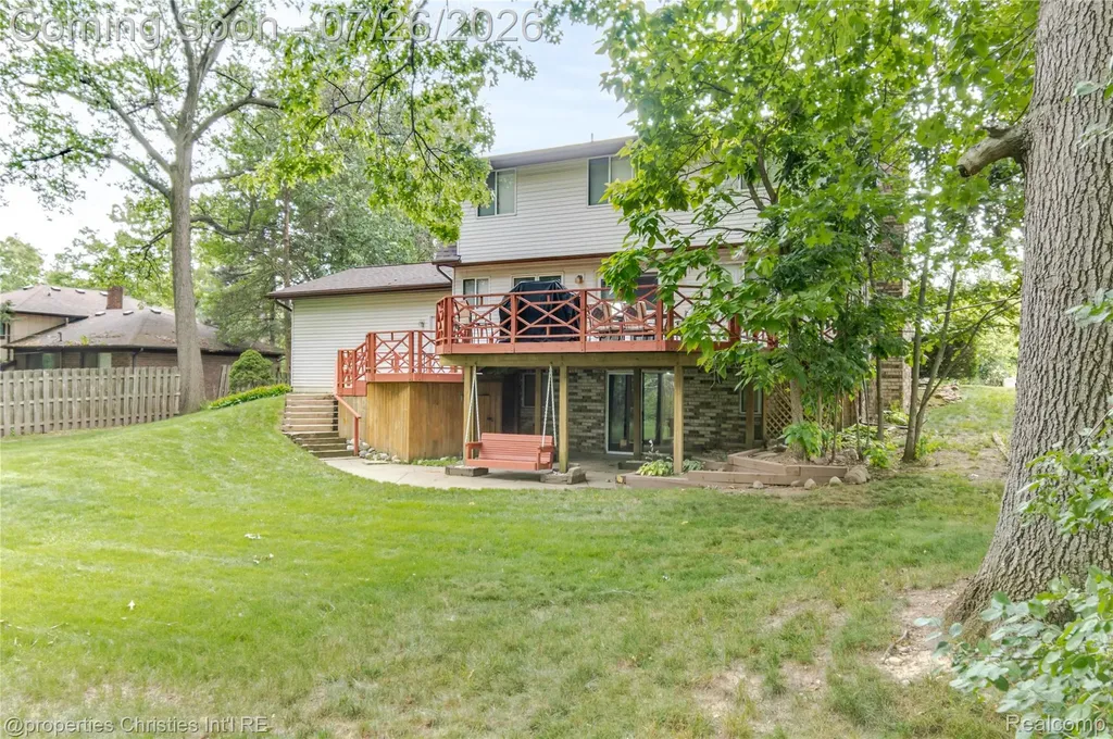 1317 S Williams Lake Road Waterford Charter Township MI 48327