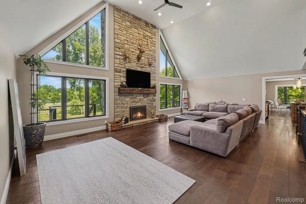 3900 Waterland Drive Hadley Township MI 48455