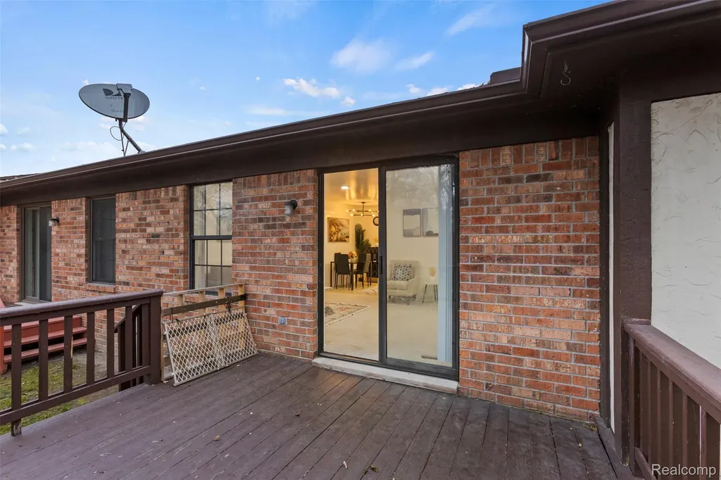 25029 Joanne Smith Drive Warren City MI 48091