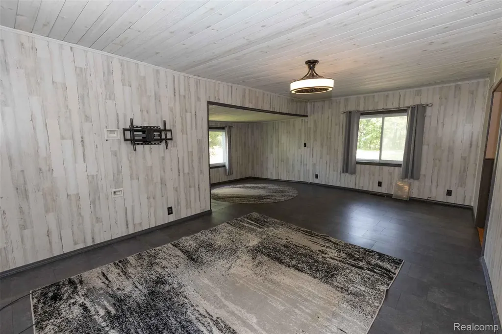 5761 Genesee Road Elba Township MI 48446