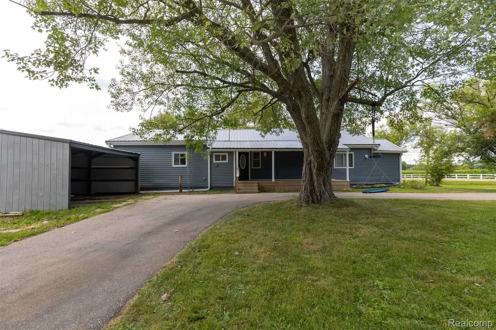 5761 Genesee Road Elba Township MI 48446