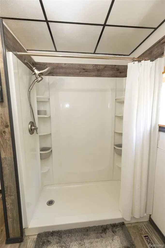 5761 Genesee Road Elba Township MI 48446