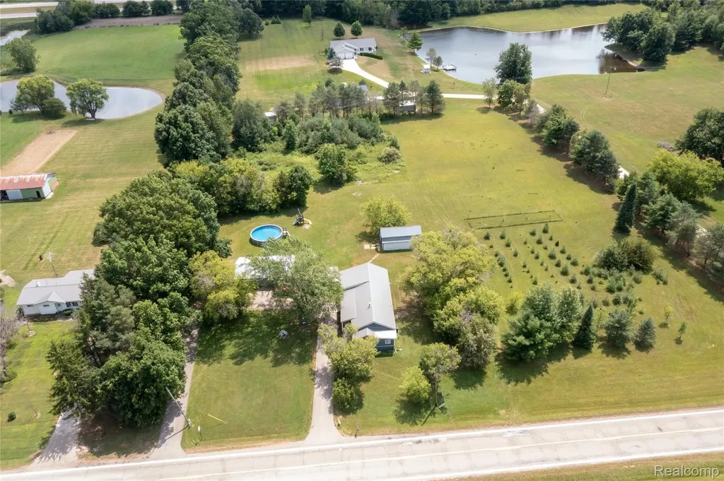 5761 Genesee Road Elba Township MI 48446