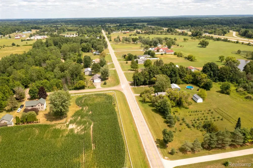 5761 Genesee Road Elba Township MI 48446