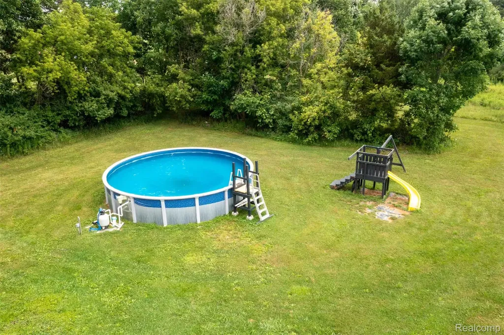 5761 Genesee Road Elba Township MI 48446