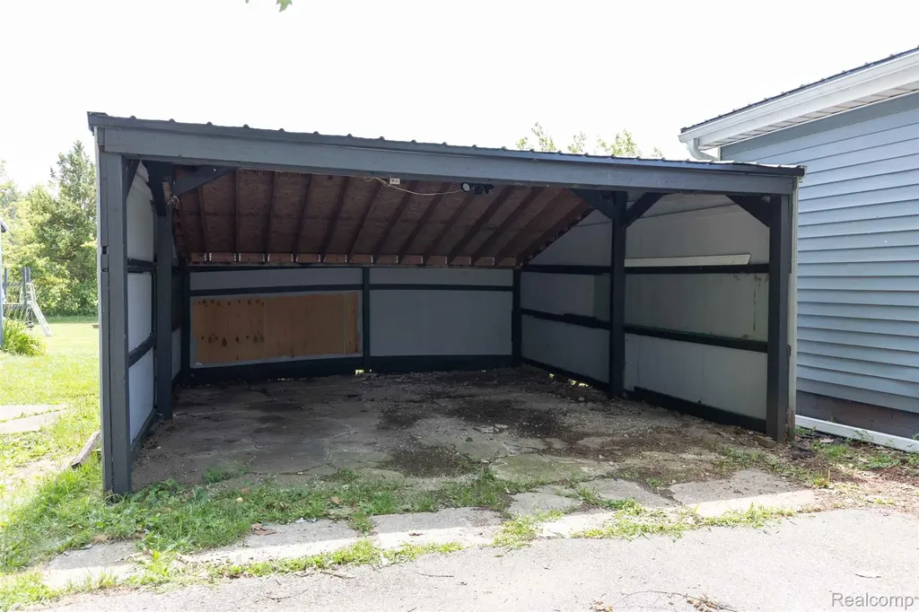 5761 Genesee Road Elba Township MI 48446