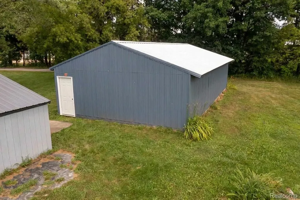 5761 Genesee Road Elba Township MI 48446