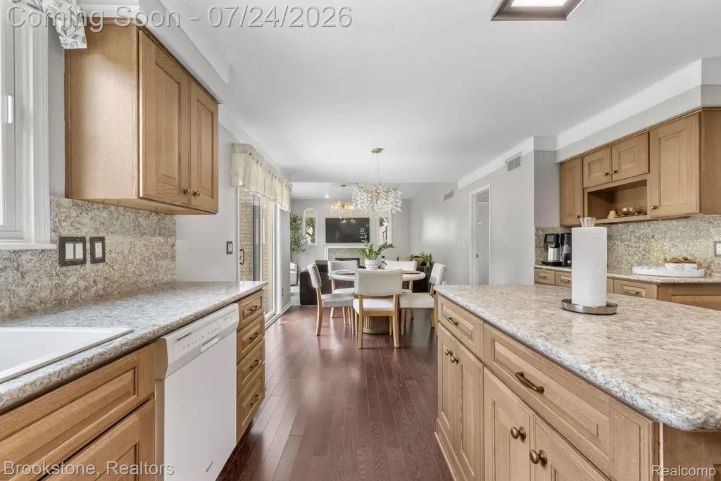12495 Howland Park Drive Plymouth Charter Township MI 48170