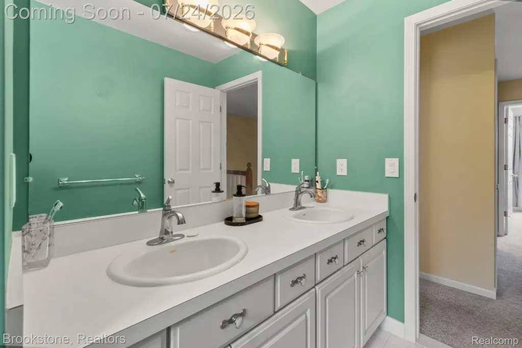 12495 Howland Park Drive Plymouth Charter Township MI 48170