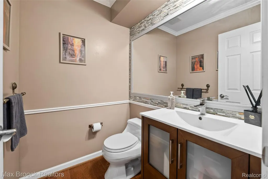 2801 Baltane Road West Bloomfield Charter Township MI 48323