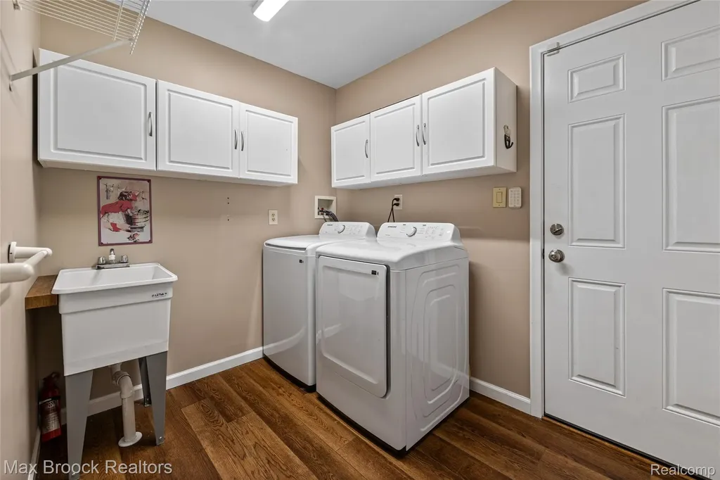 2801 Baltane Road West Bloomfield Charter Township MI 48323