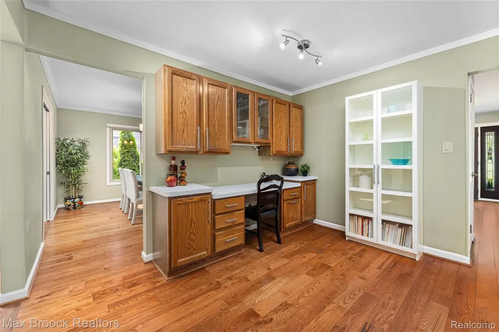 2801 Baltane Road West Bloomfield Charter Township MI 48323