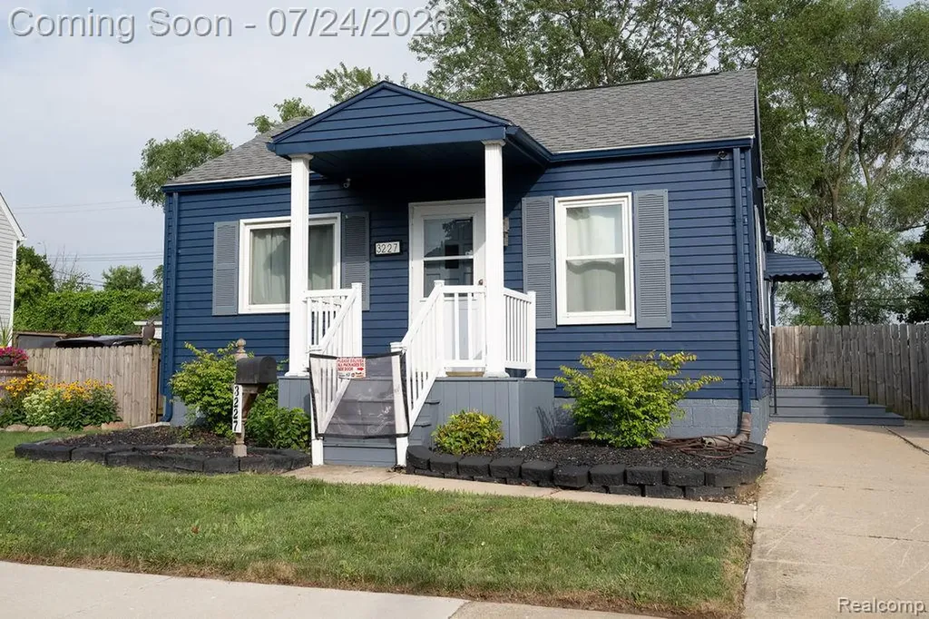 3227 Charles Street Trenton City MI 48183