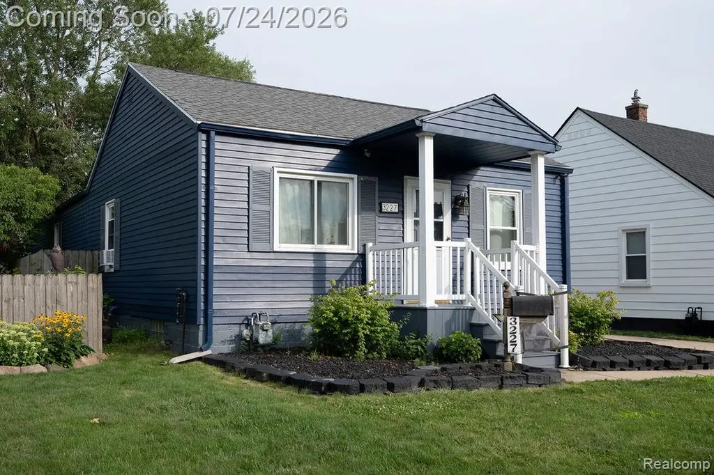 3227 Charles Street Trenton City MI 48183
