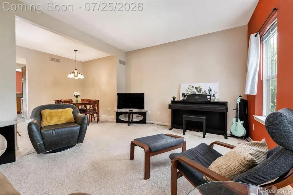2204 Knotty Pine Trail Howell Township MI 48855