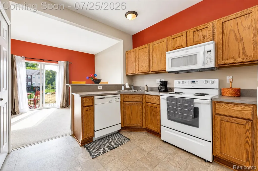 2204 Knotty Pine Trail Howell Township MI 48855
