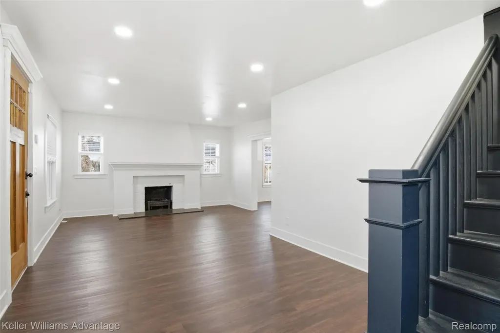 1029 Longfellow Avenue Royal Oak City MI 48067