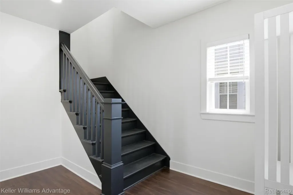 1029 Longfellow Avenue Royal Oak City MI 48067