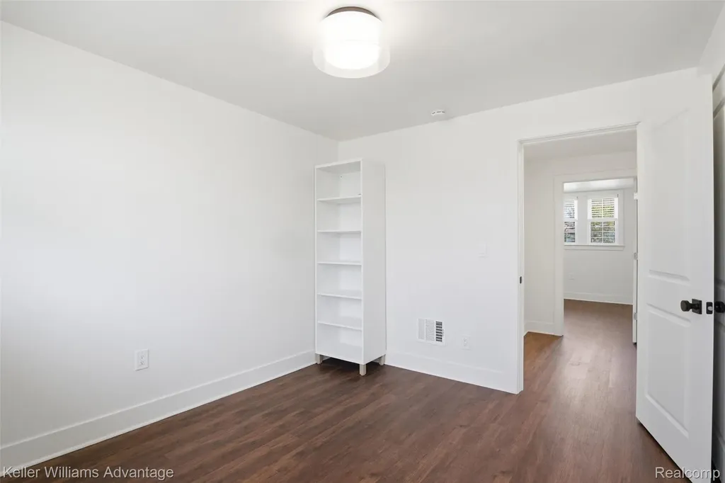 1029 Longfellow Avenue Royal Oak City MI 48067