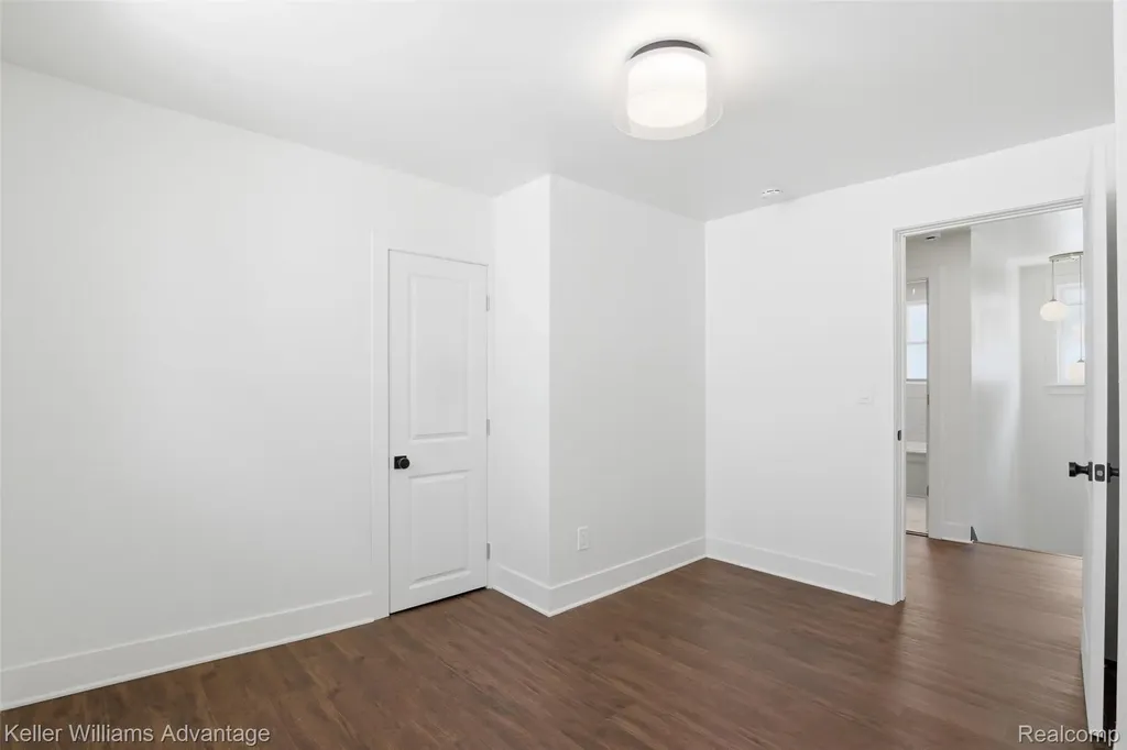 1029 Longfellow Avenue Royal Oak City MI 48067
