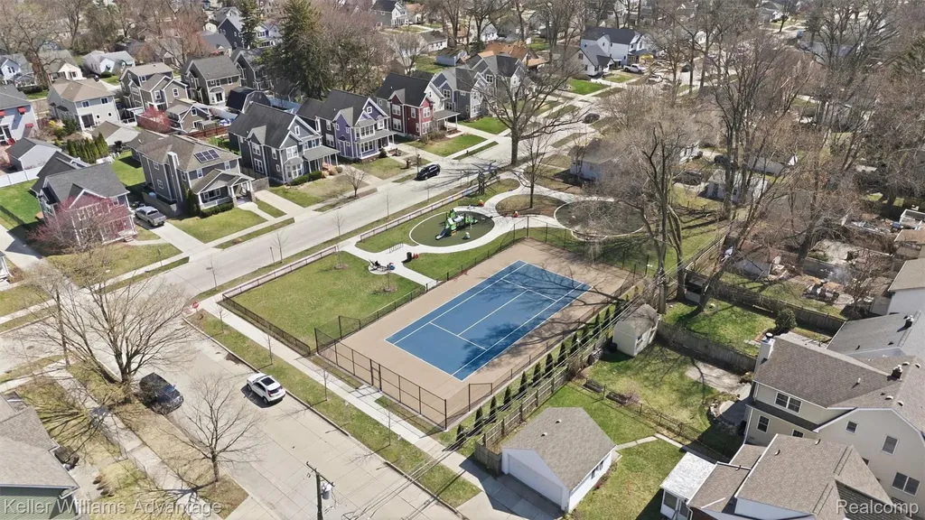 1029 Longfellow Avenue Royal Oak City MI 48067
