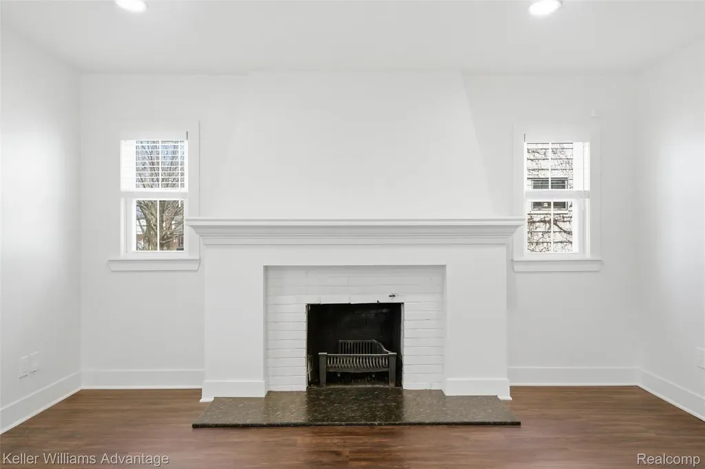 1029 Longfellow Avenue Royal Oak City MI 48067
