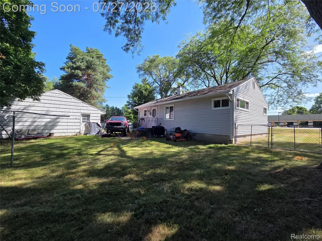 6056 Dort Highway Grand Blanc Charter Township MI 48439