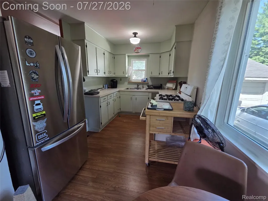 6056 Dort Highway Grand Blanc Charter Township MI 48439