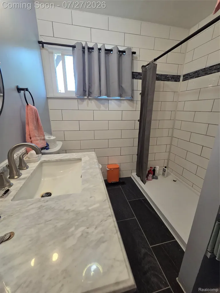 6056 Dort Highway Grand Blanc Charter Township MI 48439